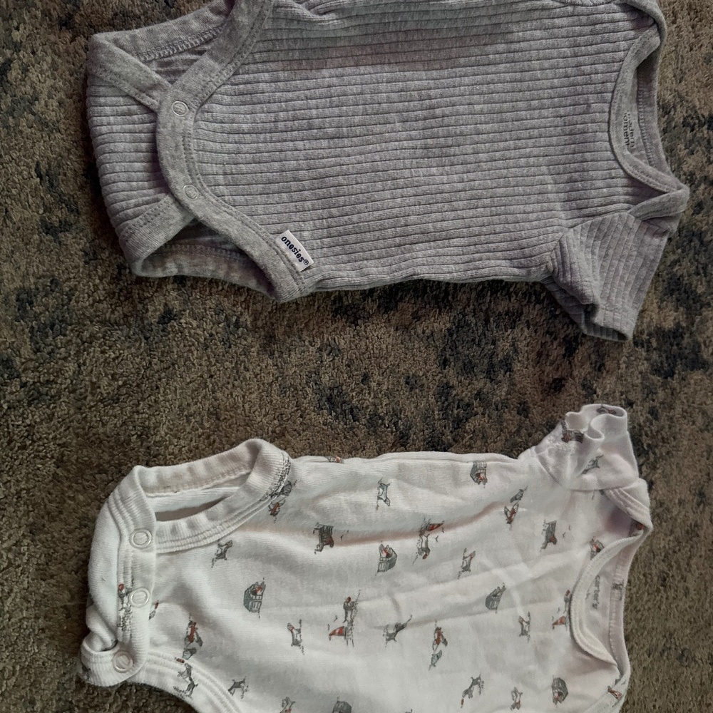 Short sleeve onesies